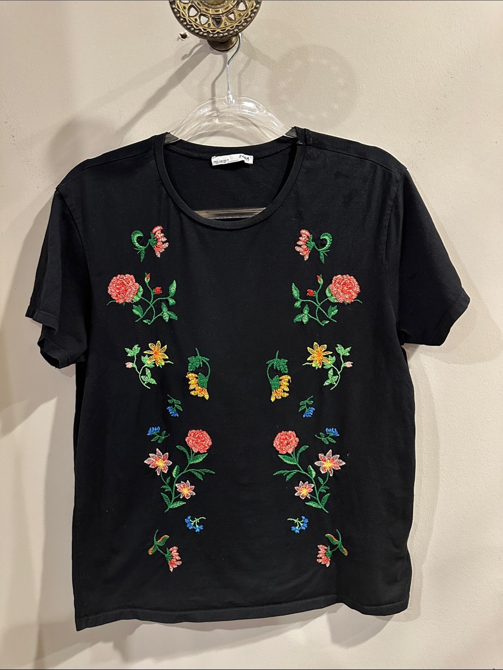 Zara Black Short-Sleeve Tee with Multicolor Floral Embroidery